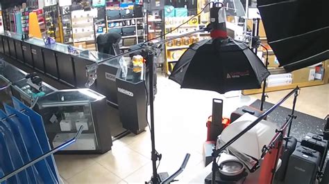 Surveillance video shows 2 stealing $30K in merchandise from Pitman Photo in Palmetto Bay